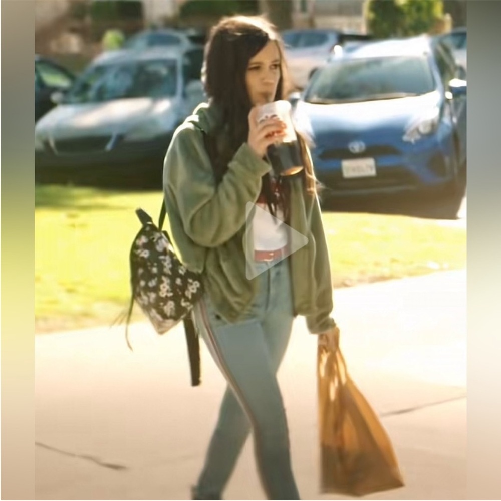 🤯 Jenna Ortega Express Rainbow Jeans